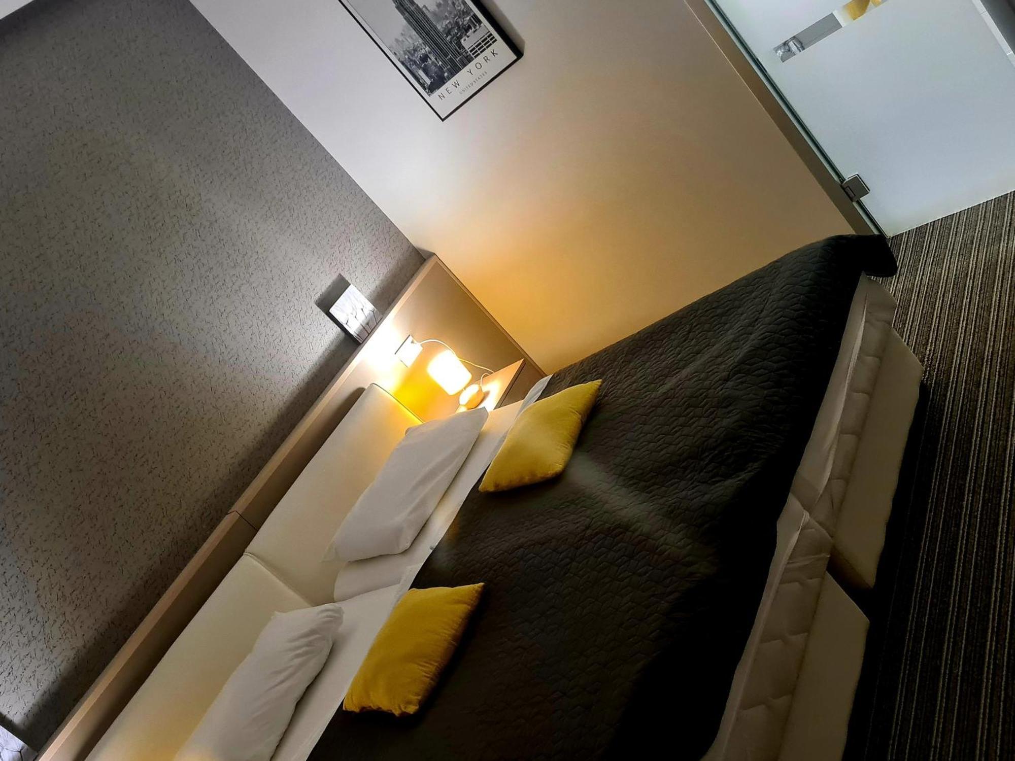 Bonitos Slavonski Brod Quarto foto